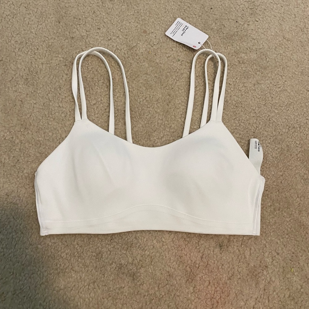 Lululemon like a cloud bra